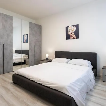 Mountain View Novara